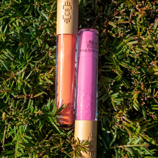 sustainable makeup lipgloss