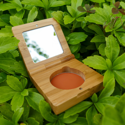 Sustainable makeup eyeshadow matte